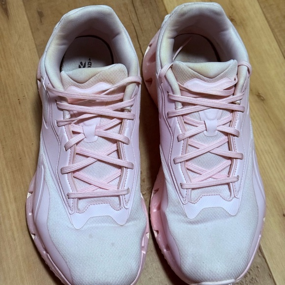 Reebok Shoes - Reebok Women's Light Pink Sneakers Gently used